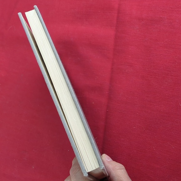 The Book Of Runes Set With Rune Stones - Picture 12 of 16